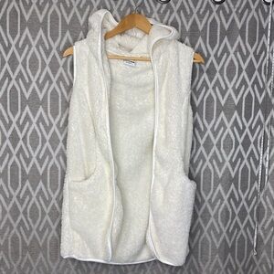 Caruso Caruso Open Front Fuzzy Fleece Hooded Vest w/ Pockets Cream Size: Small